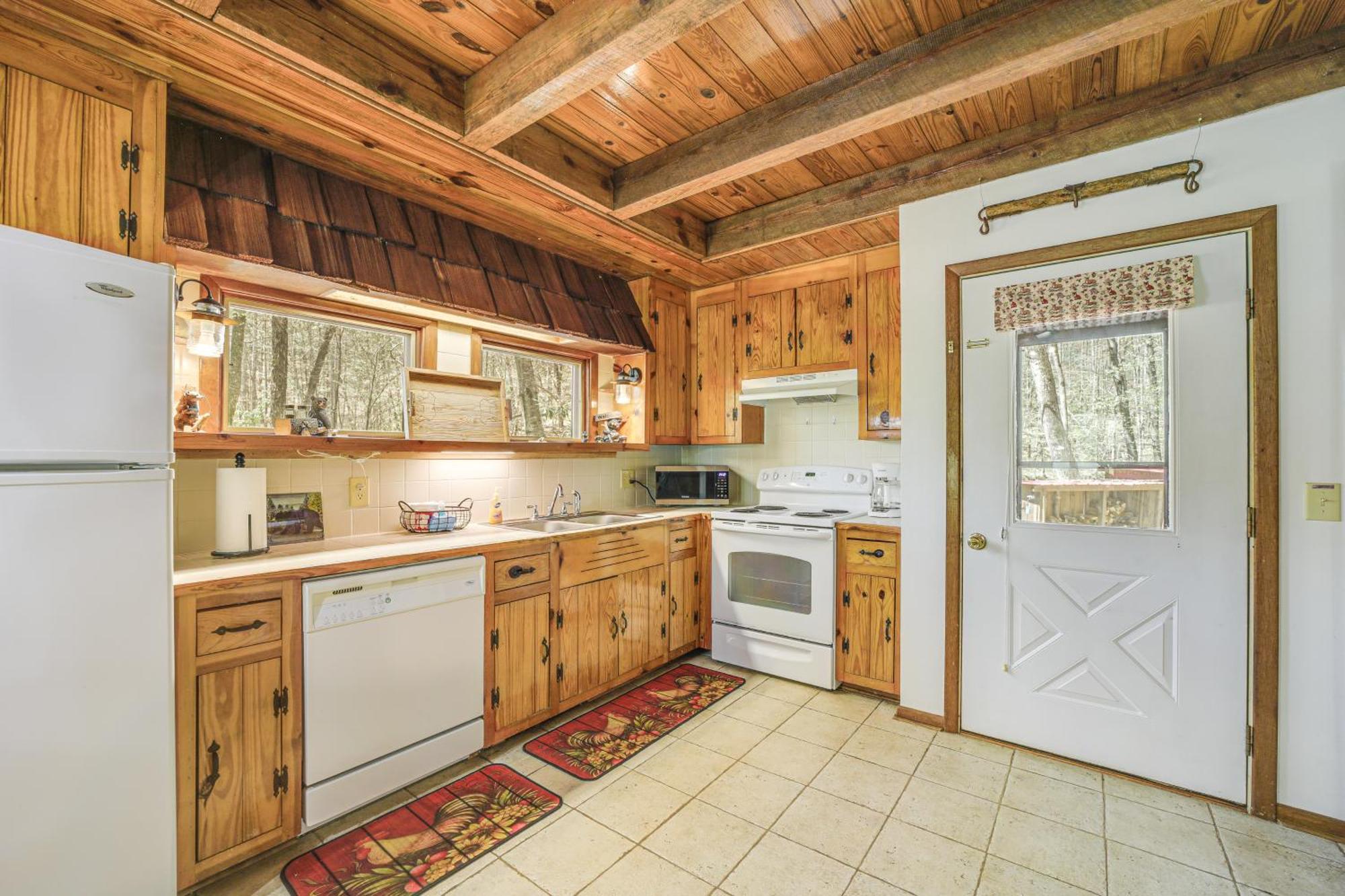 Creekside Whittier Cabin With Fire Pit Near Hiking! Luaran gambar
