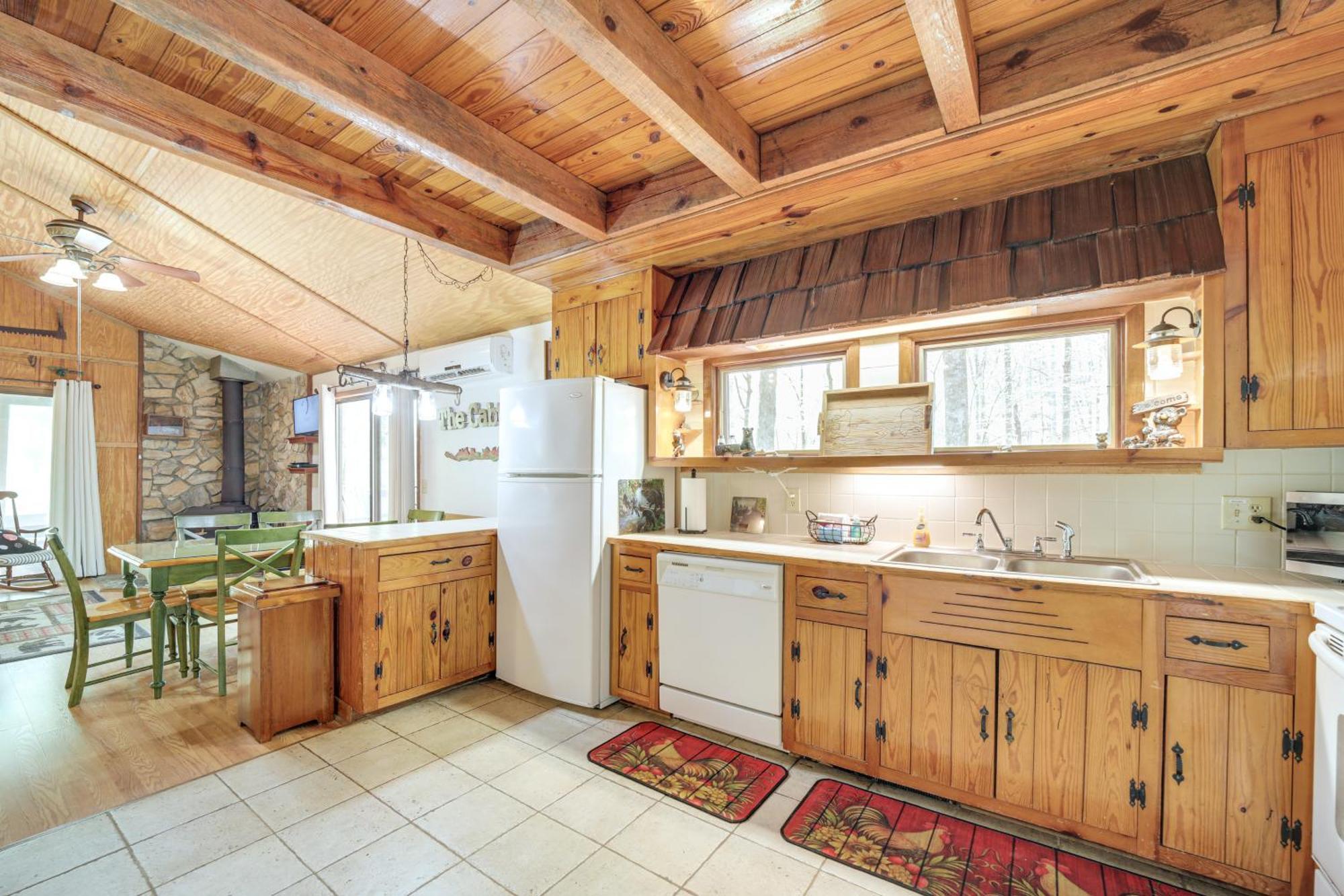 Creekside Whittier Cabin With Fire Pit Near Hiking! Luaran gambar