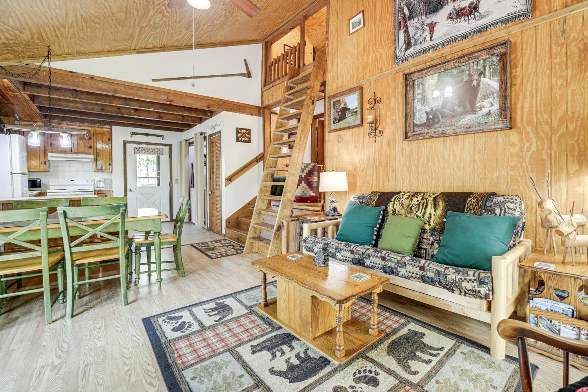 Creekside Whittier Cabin With Fire Pit Near Hiking! Luaran gambar