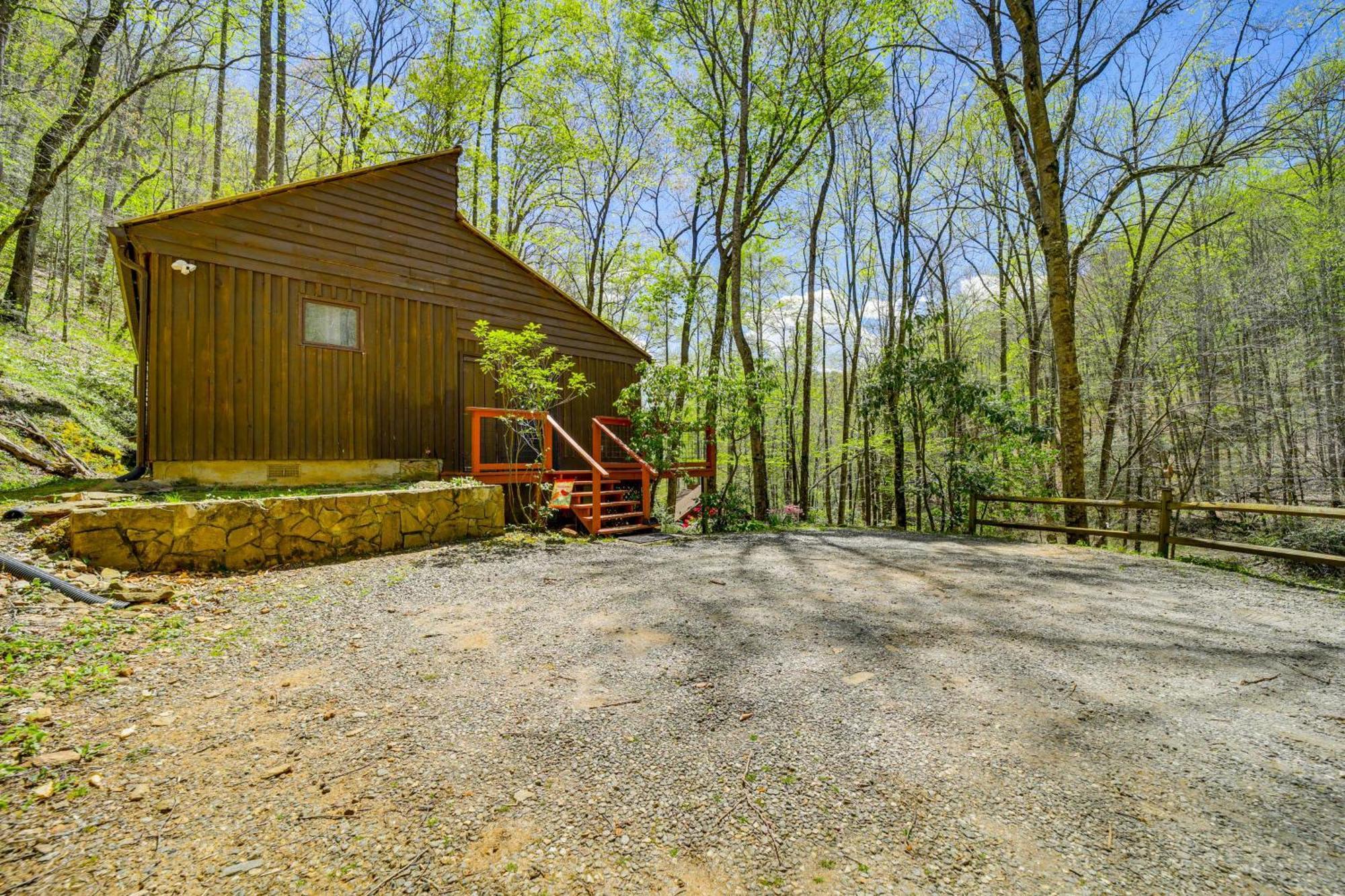 Creekside Whittier Cabin With Fire Pit Near Hiking! Luaran gambar